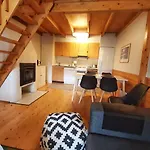 Kuukkeli Teerenpesue F 46 Hotel Saariselkä