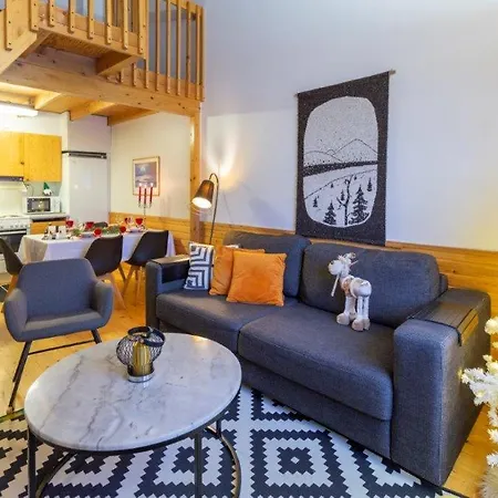 Kuukkeli Teerenpesue F 46 Hotel 3*