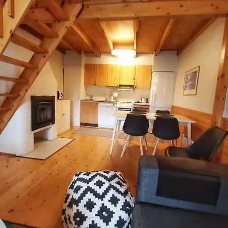 Kuukkeli Teerenpesue F 46 Hotel Saariselkä