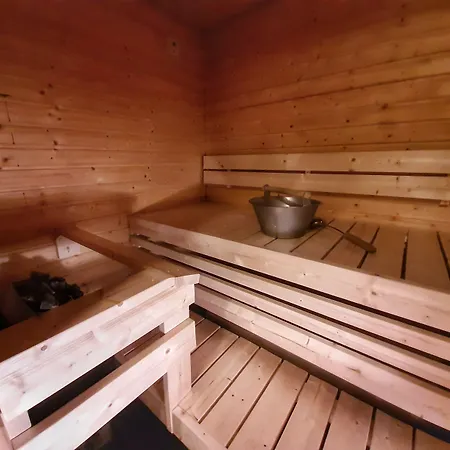 Kuukkeli Teerenpesue F 46 3*