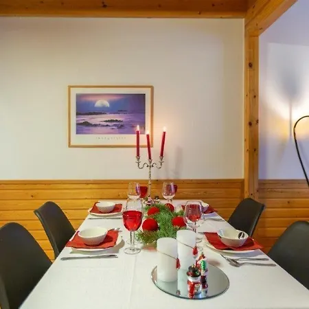 Kuukkeli Teerenpesue F 46 Saariselkä