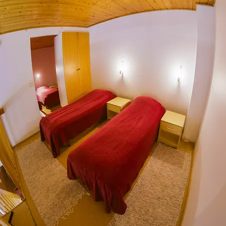 Kuukkeli Teerenpesue F 46 3* Saariselka